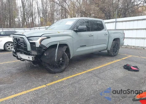 2022 Toyota Tundra Sr5 из США, поврежденный, VIN 5TFLA5DB9NX013136